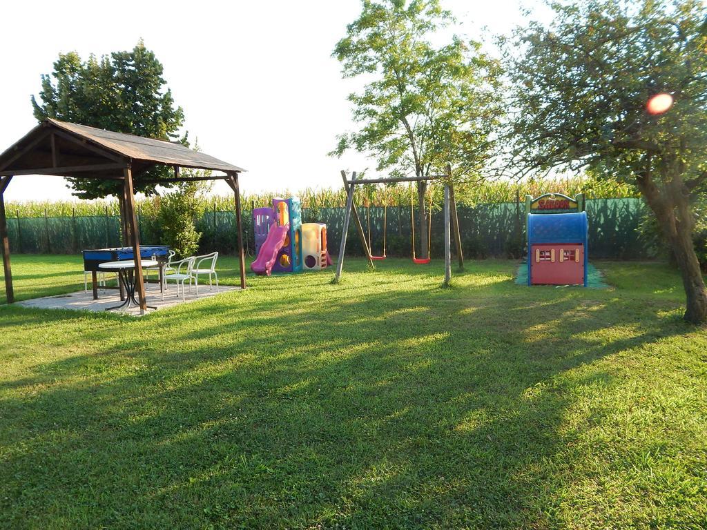 B&B Corte Bolandina Taglio Di Po Exterior photo